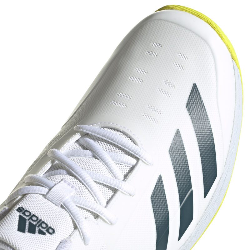 Adidas 22 yards cricket shoes on sale