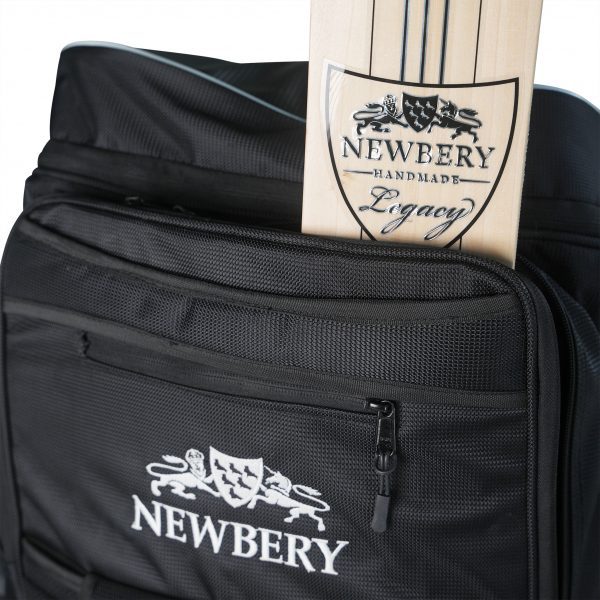 Newbery SPS Wheelie Duffle Bag - Image 8