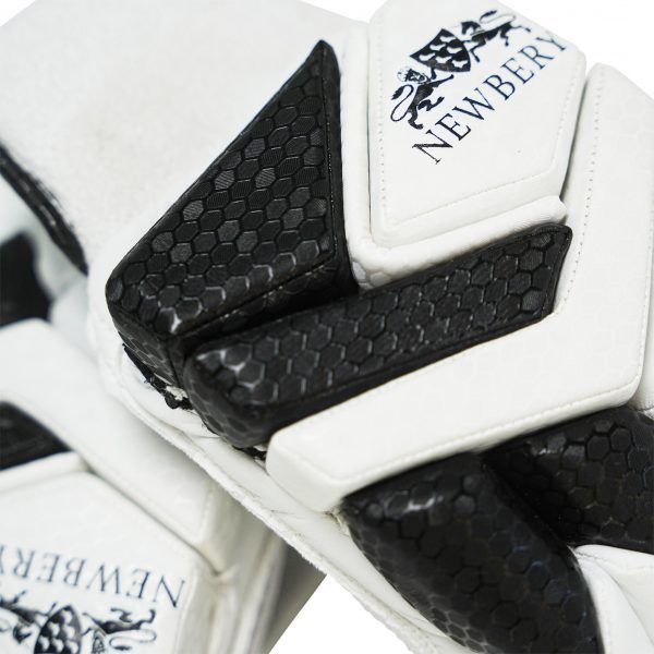 Newbery Player Batting Gloves - Image 3