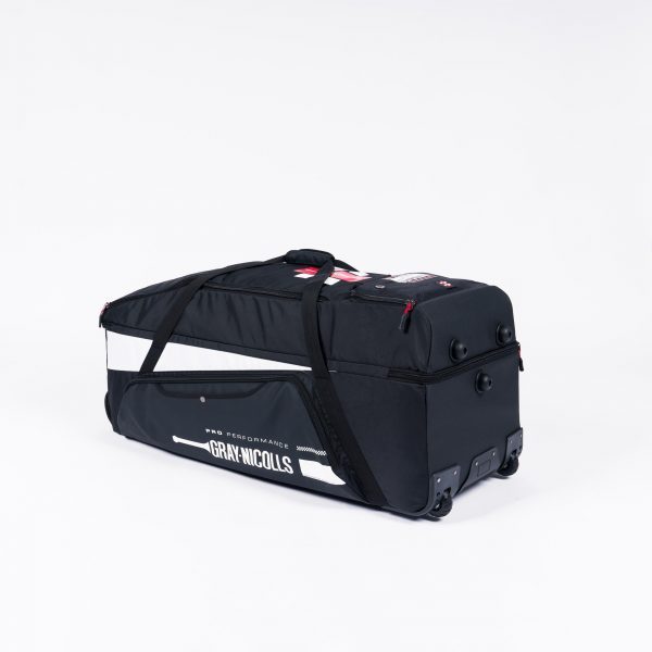 Gray Nicolls Classic Pro Performance Wheelie Bag (2025) - Image 4