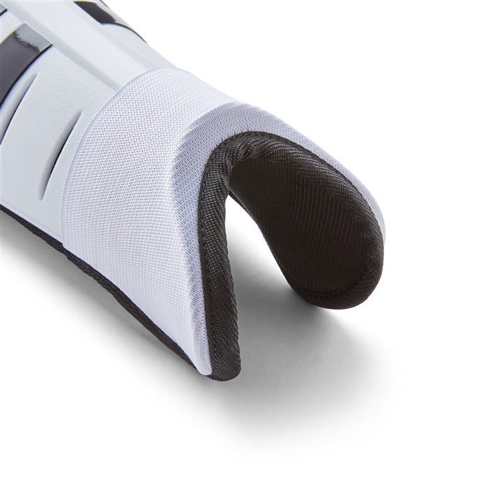 Adidas Adipower Pro Shinguard - Image 4